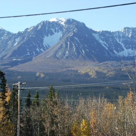 Parkside Inn Haines Junction Exteriér fotografie