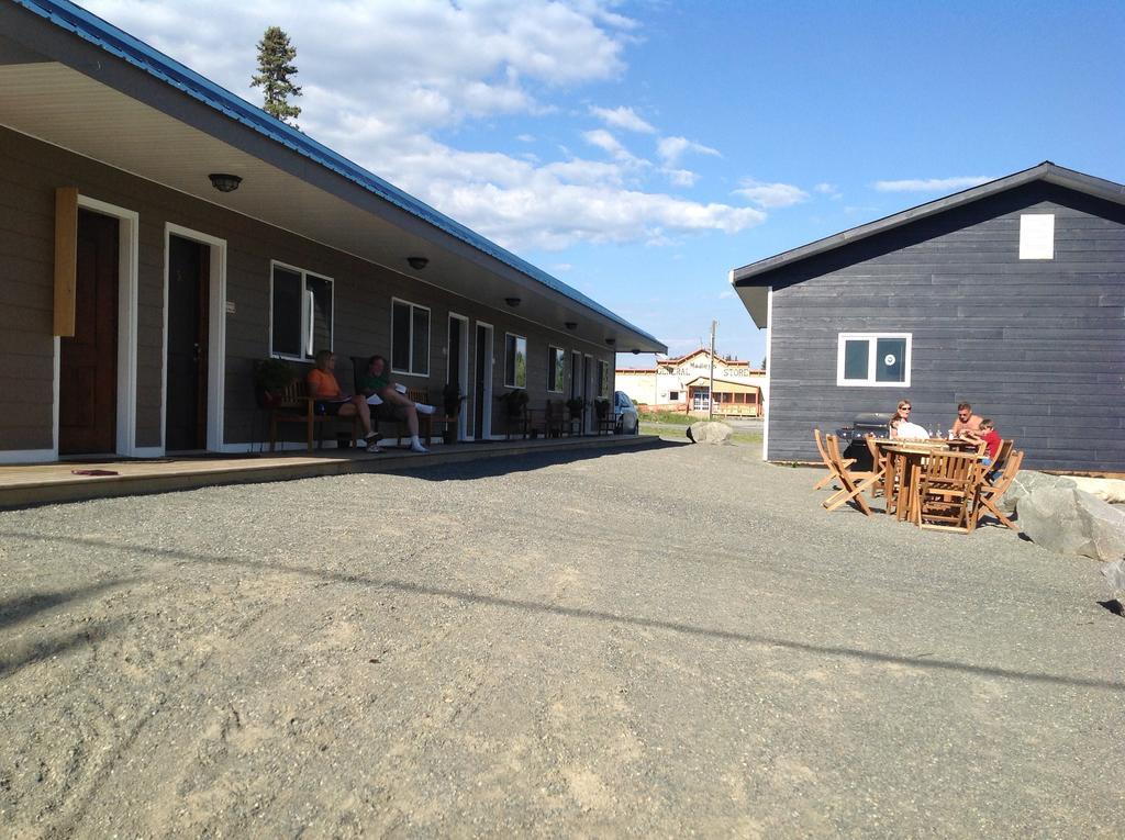 Parkside Inn Haines Junction Exteriér fotografie
